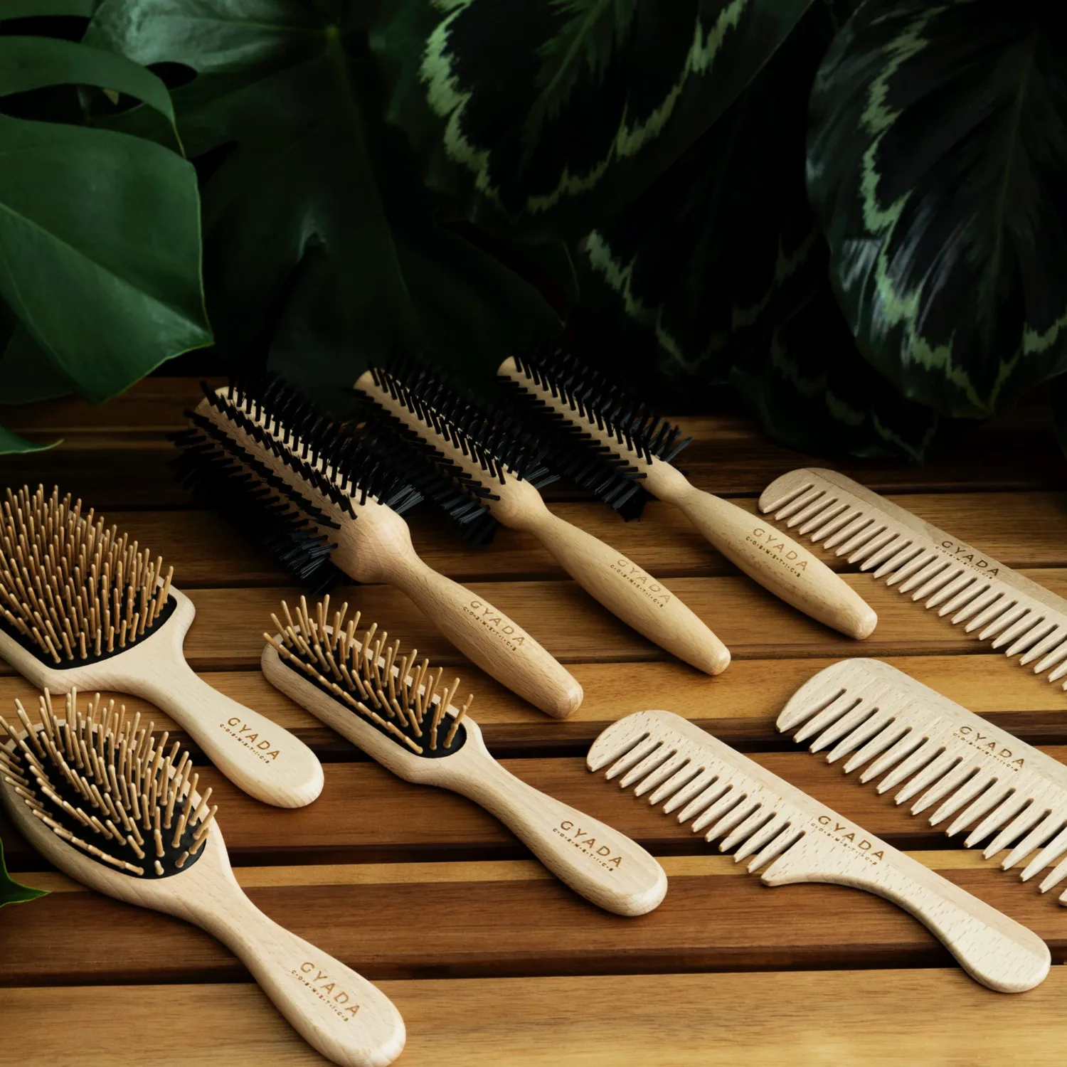 Gyada Spazzola Rettangolare Small Faggio Capelli Corti